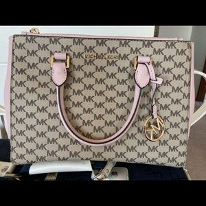 Adorable almost brand new.  Used less then a hands full of times